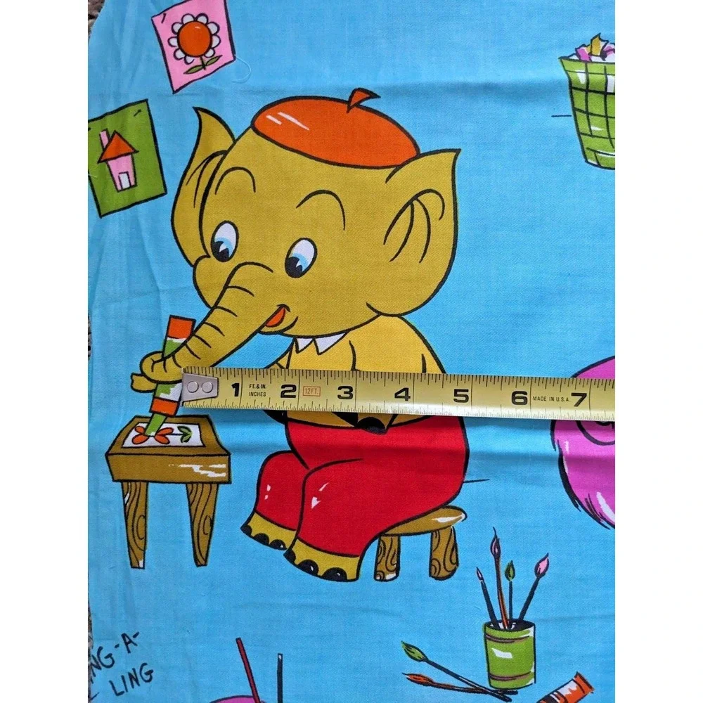 VTG Childrens Novelty Print Fabric Remnants Polished Cotton Cute Cartoon Animals